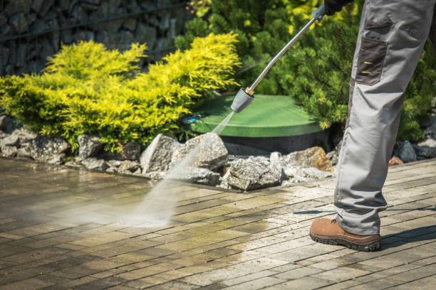 Best Gutter Cleaning  in Saratoga, WY